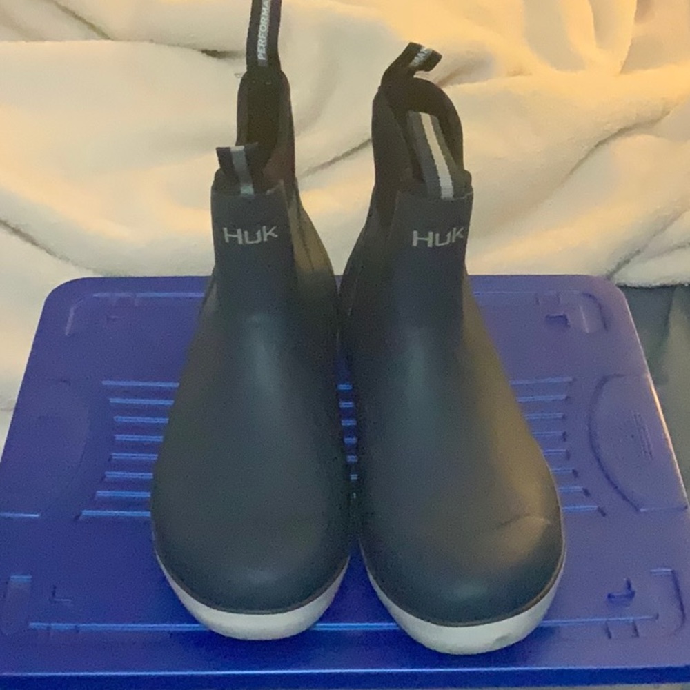 Brand new HUK boots navy blue size 11 men’s.